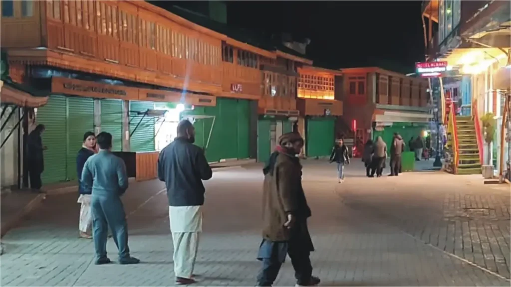 Murree Nights Go Quiet - Tourists Shocked as Mall Road Loses Its Late Night Charm
